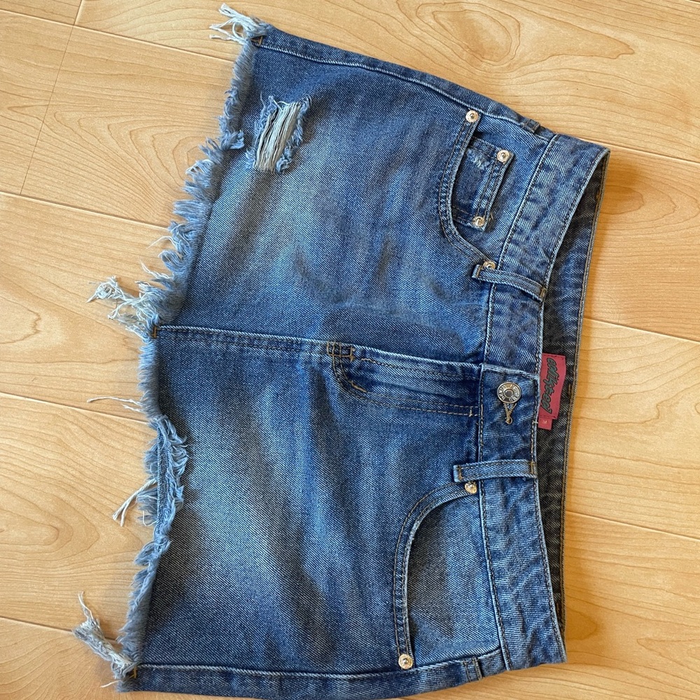 Edikted Blue Frayed Jean Shorts